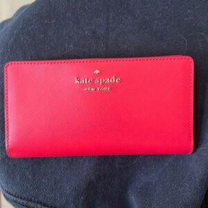 Kate Spade  NWT Long Wallet  Red/ Gold Accents ID Cards Coins  7”L x 3.5”h x 5/8